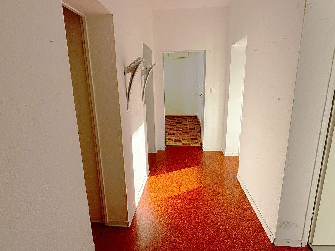 Großzügiges 3-Parteienhaus in angenehmer zentraler Wohnlage von Pfungstadt – Pfungstadt – Vorschaubild 4
