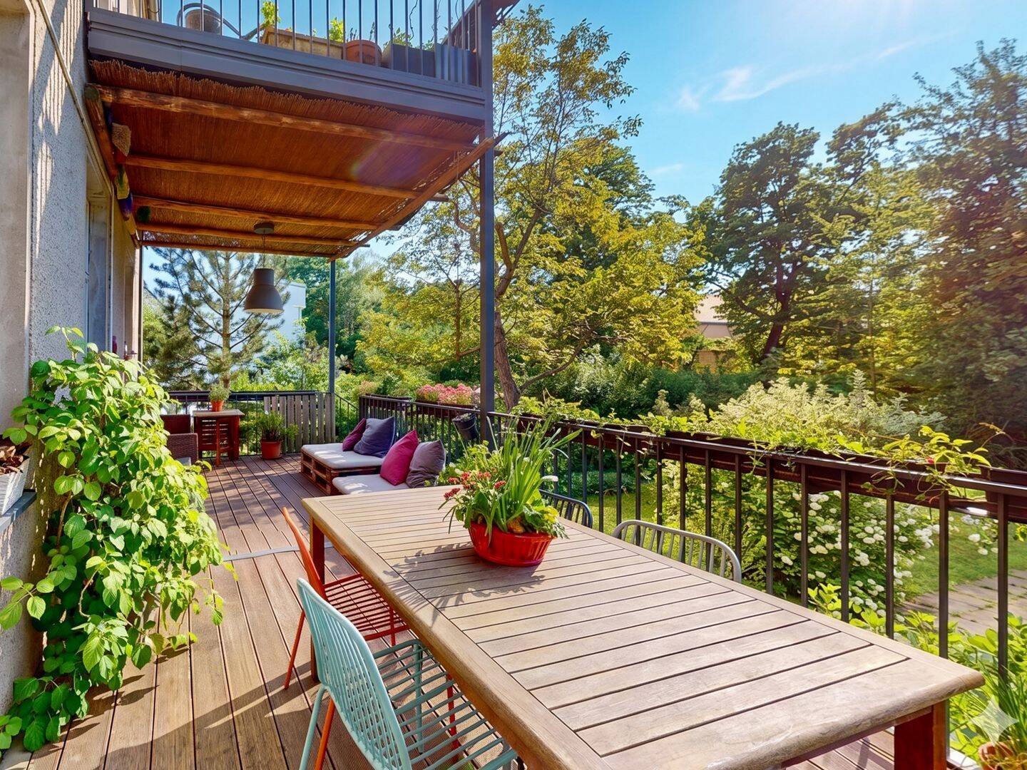 Stilvolle Bel-Étage-Altbauwohnung mit großem Privatgarten in Lichterfelde – Berlin – Bild 1 von 9