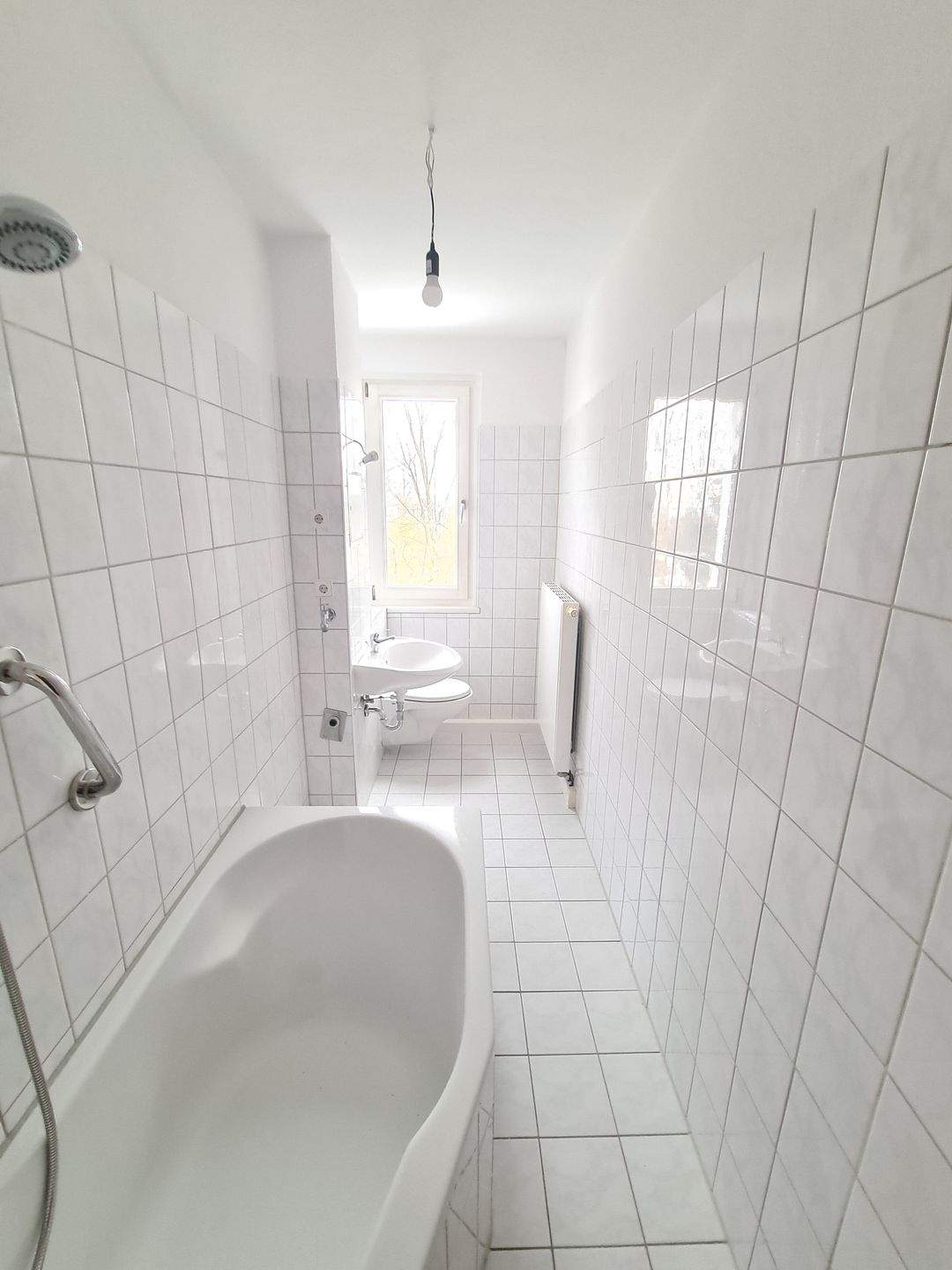 3-Zimmer-Wohlfühlwohnung mit Tageslichtbad und Balkon – Chemnitz – Vorschaubild 6