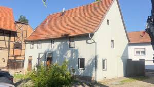 Zwei Häuser auf ehemaligen Bauernhof bei Erfurt*Vielseitiges Anwesen mit Potenzial für Mietwohnungen – 99094 Erfurt – Vorschaubild 9