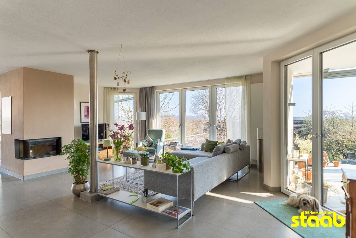 Wohnen auf höchstem Niveau - Einfamilienhaus in Top-Lage mit Einliegerwohnung und Doppelgarage – Glattbach – Vorschaubild 7