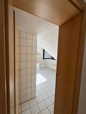 Ruhige 2,5 Raumwohnung mit Balkon auf der Tiergartenstraße – 47053 Duisburg – Vorschaubild 9