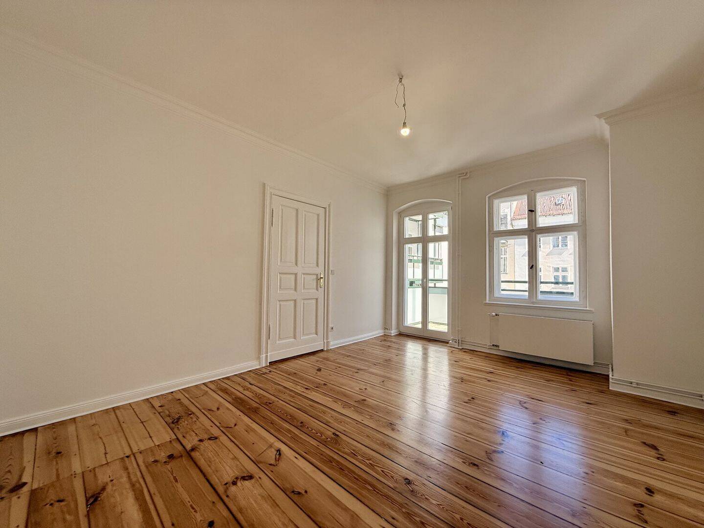 Stilvoller Altbau im 3. OG: Lichtdurchflutet, renoviert & mit Balkon zum ruhigen Innenhof – Berlin – Vorschaubild 9