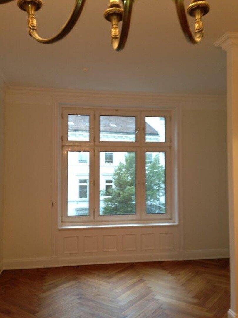 Nicht mehr verfügbar // Wunderschöne 2 Zimmer-Altbauwohnung mit Balkon – Hamburg – Vorschaubild 3