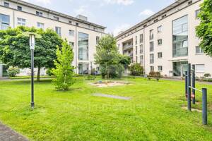 Vermietete Wohnung mit Tiefgaragenstellplatz in Rodenkirchen!
