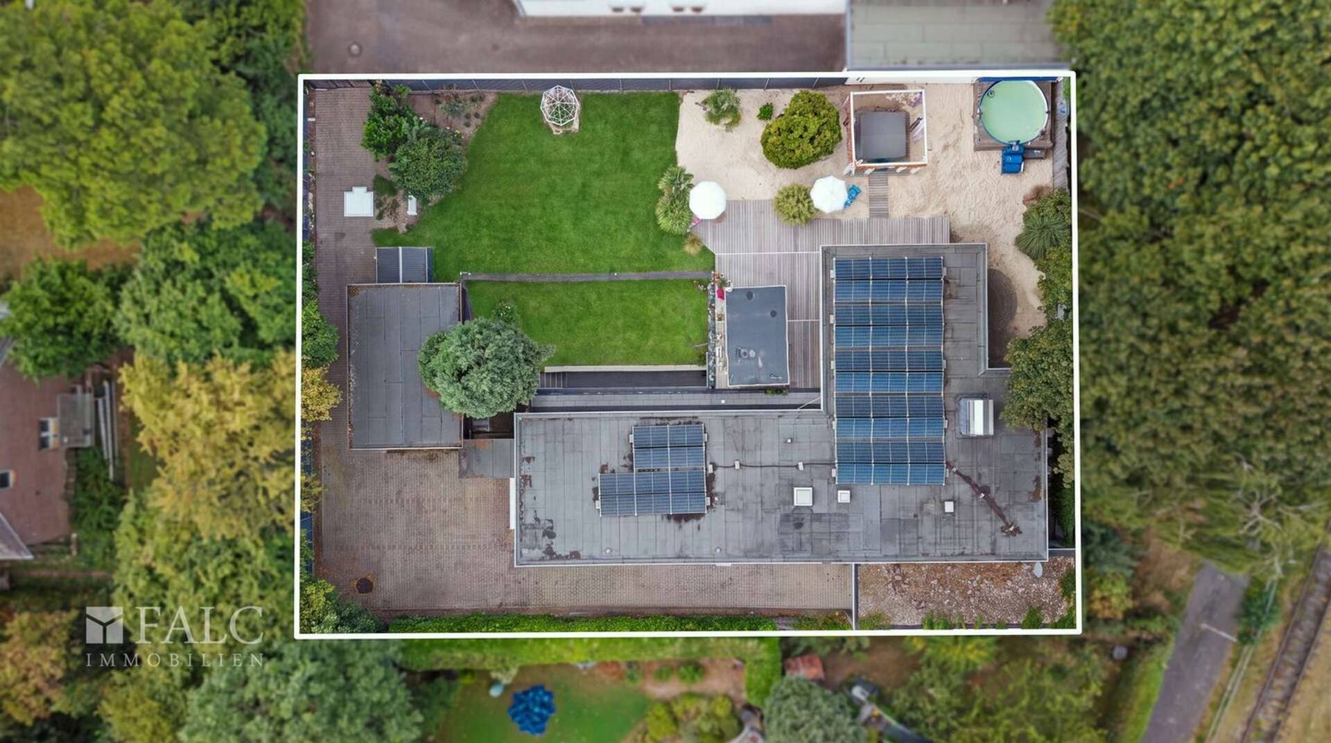 Haus in 47804 Krefeld mit 240 m² kaufen
