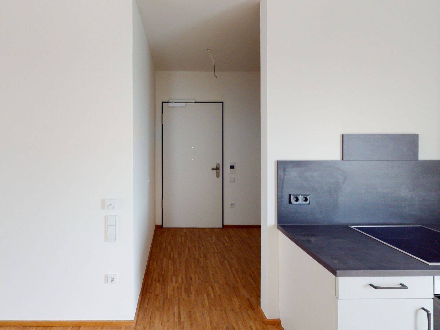 Großzügige, barrierefreie 2-Zimmer-Wohnung mit Tageslichtbad und Einbauküche – Hannover – Vorschaubild 6