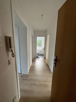3 Zimmer mit Balkon in Neudorf.. – 47057 Duisburg – Vorschaubild 2