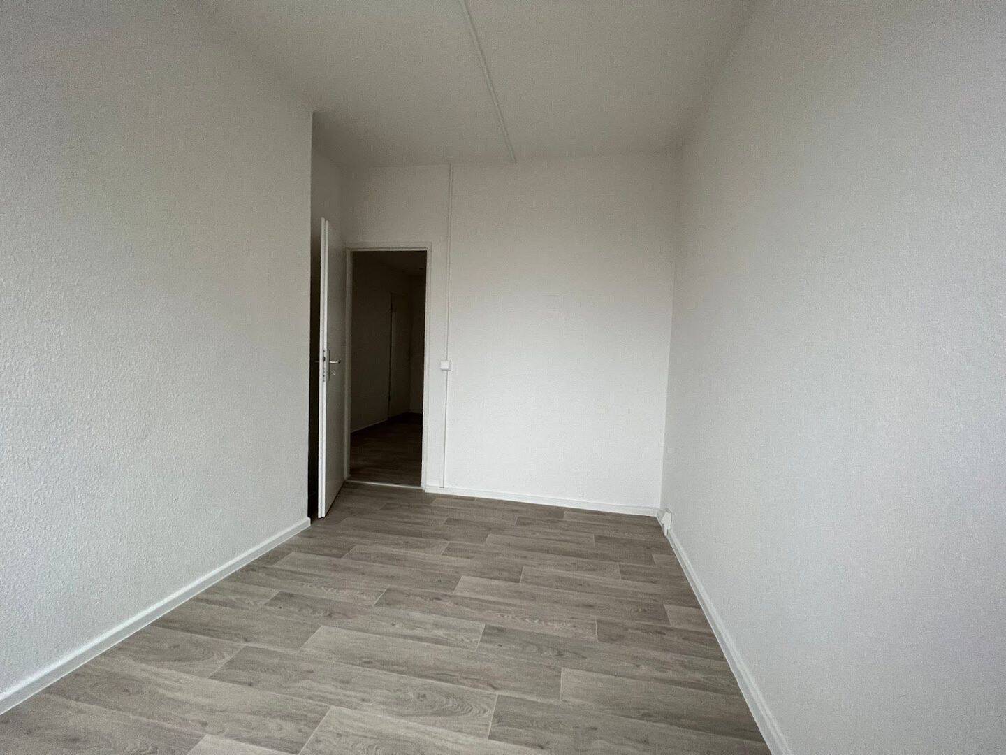 3-Zimmer-Wohnung mit Balkon sucht Lieblingsmieter – Chemnitz – Vorschaubild 3