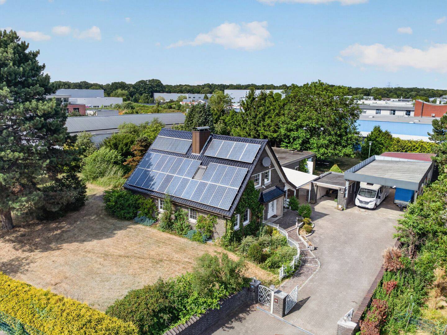 Attraktive Wohn- und Gewerbeimmobilie in Voerde - Haus mit Lager und Halle