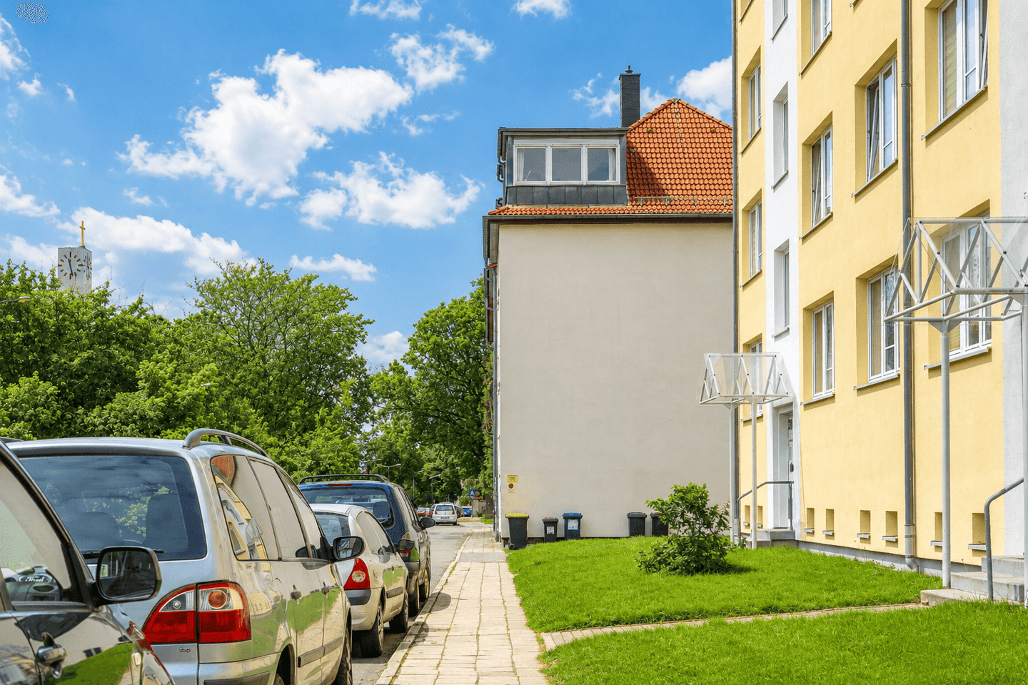 FOKUS AUF DAS WESENTLICHE | Vermietete 2-Raum-Wohnung mit Wintergarten und Tageslichtbad – Leipzig – Vorschaubild 6