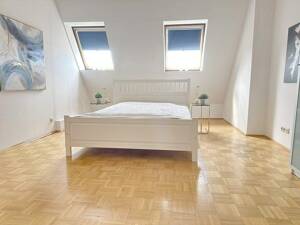 SEHR HELLE, GEPFLEGTE DG-WHG. IM 5.OG-WEITBLICK, WANNENBAD M. FENSTER RUHIG IM AFRIKASISCHES VIERTEL – 13351 Berlin – Vorschaubild 8