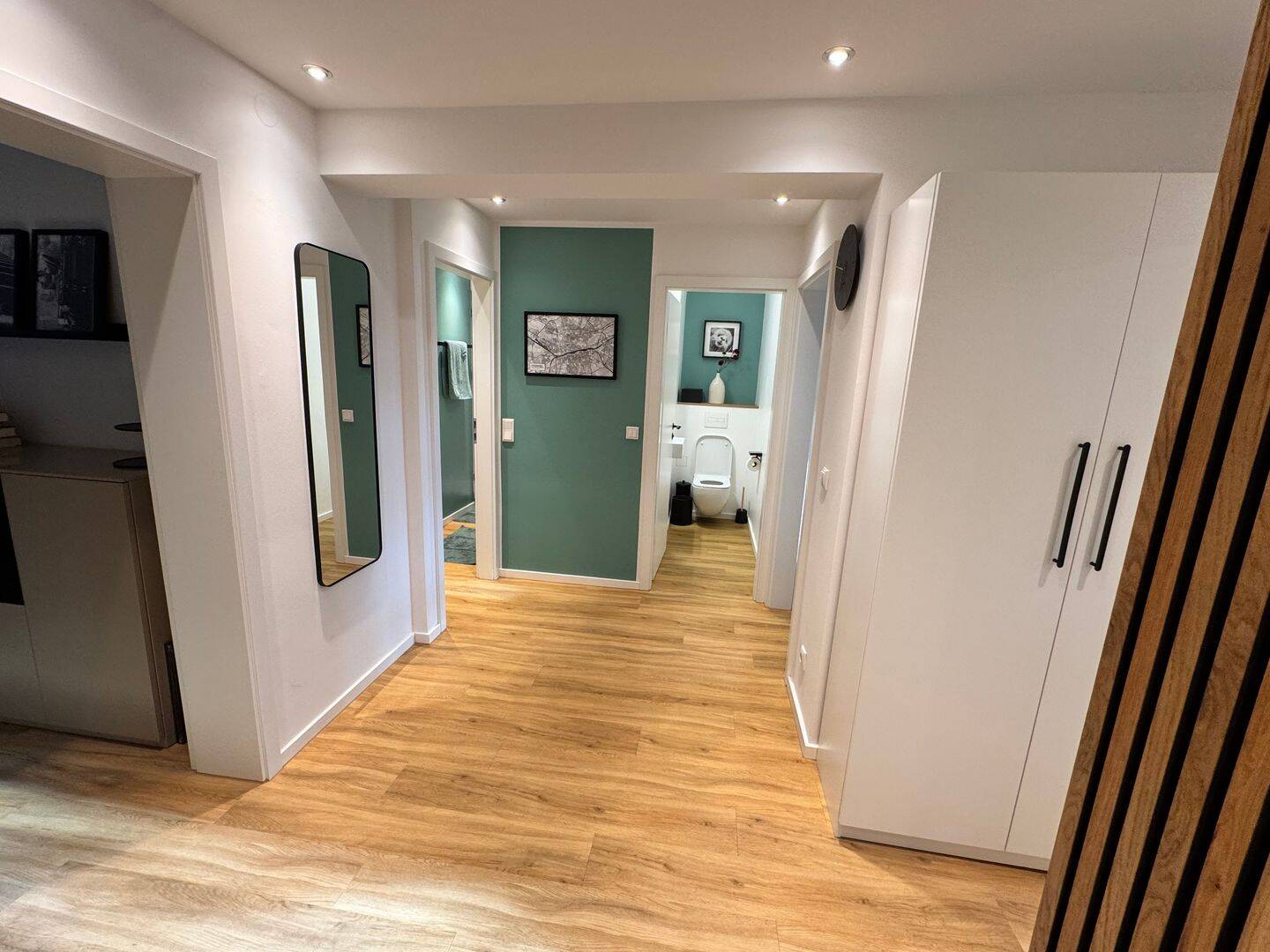 Exklusive 2,5-Zimmer-Wohnung voll möbliert & ausgestattete in Premiumlage (Marienvorstadt) inkl. Garage – Nürnberg – Vorschaubild 5