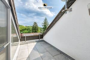 Über den Dingen wohnen: Sofort verfügbare Maisonette-Wohnung mit Dachloggia, Garage und Einbauküche – 70569 Stuttgart – Vorschaubild 4