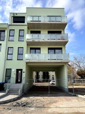 Exklusive Eigentumswohnung inkl. sehr hochwertiger Einbauküche und großem Balkon, optional Stellplatz – 6110 Halle (Saale) – Vorschaubild 4