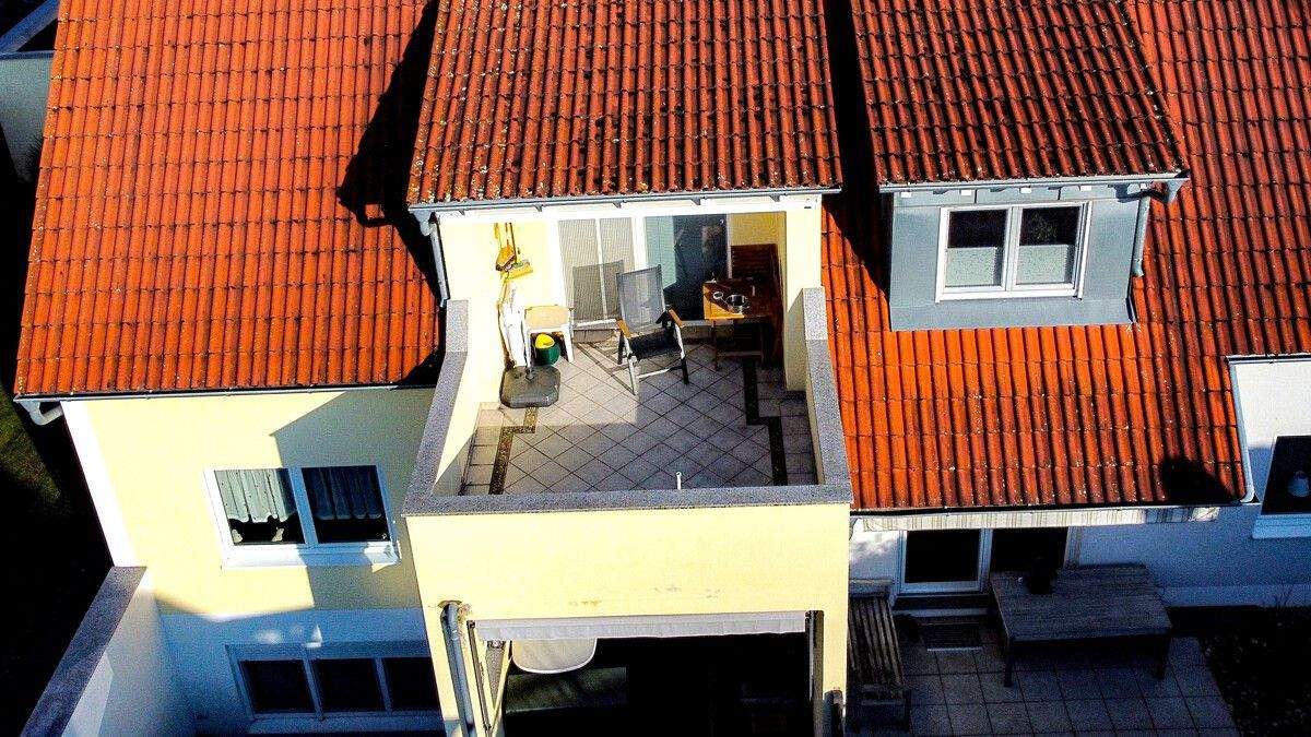 nur 2 Parteien in DHH- 101 qm Maisonettewohnung in Kothau – Ingolstadt – Vorschaubild 3