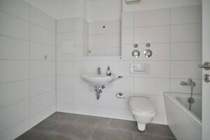 Provisionsfreie 3-Raumwohnung im Erdgeschoss mit Balkon zu vermieten! – 4758 Oschatz – Vorschaubild 8