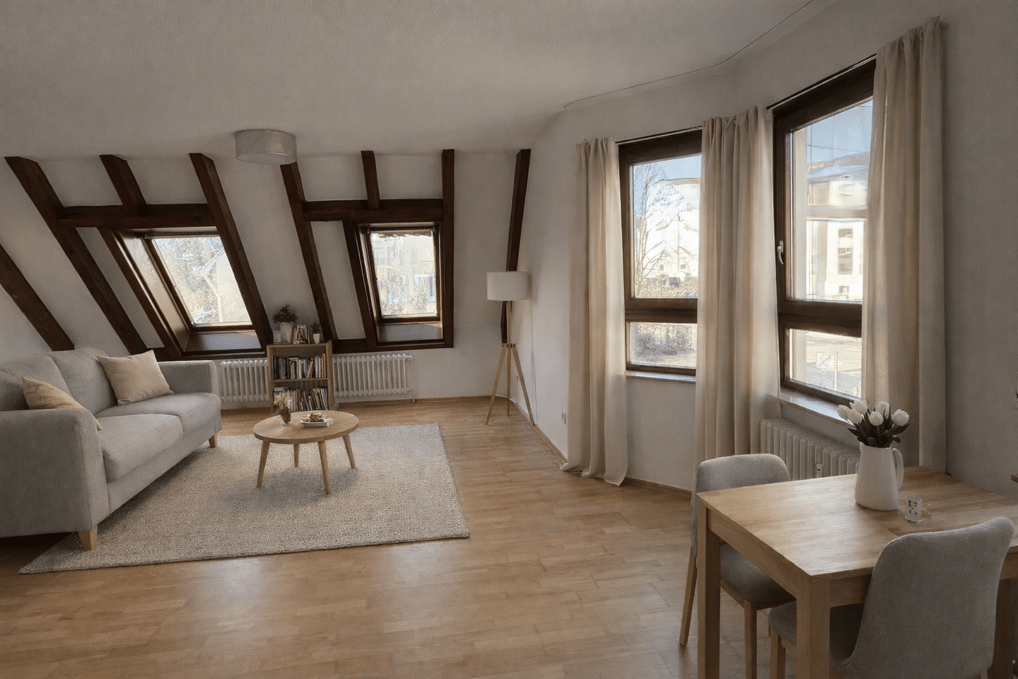 Helle 2-Zimmer Maisonette mit Balkon in begehrter Lage von Stuttgart-Degerloch. – Stuttgart – Vorschaubild 2
