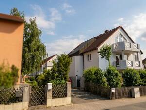 Ruhiges Oberfürberg - 4 Zimmer mit Süd-Balkon – 90768 Fürth – Vorschaubild 2