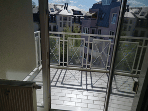 Großzügige und helle 1-RWG mit Balkon! – 1307 Dresden – Vorschaubild 2