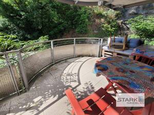 Ruhig gelegene Stadtwohnung mit elegant geschwungenem Balkon Richtung Festungsberg – 97082 Würzburg – Vorschaubild 2