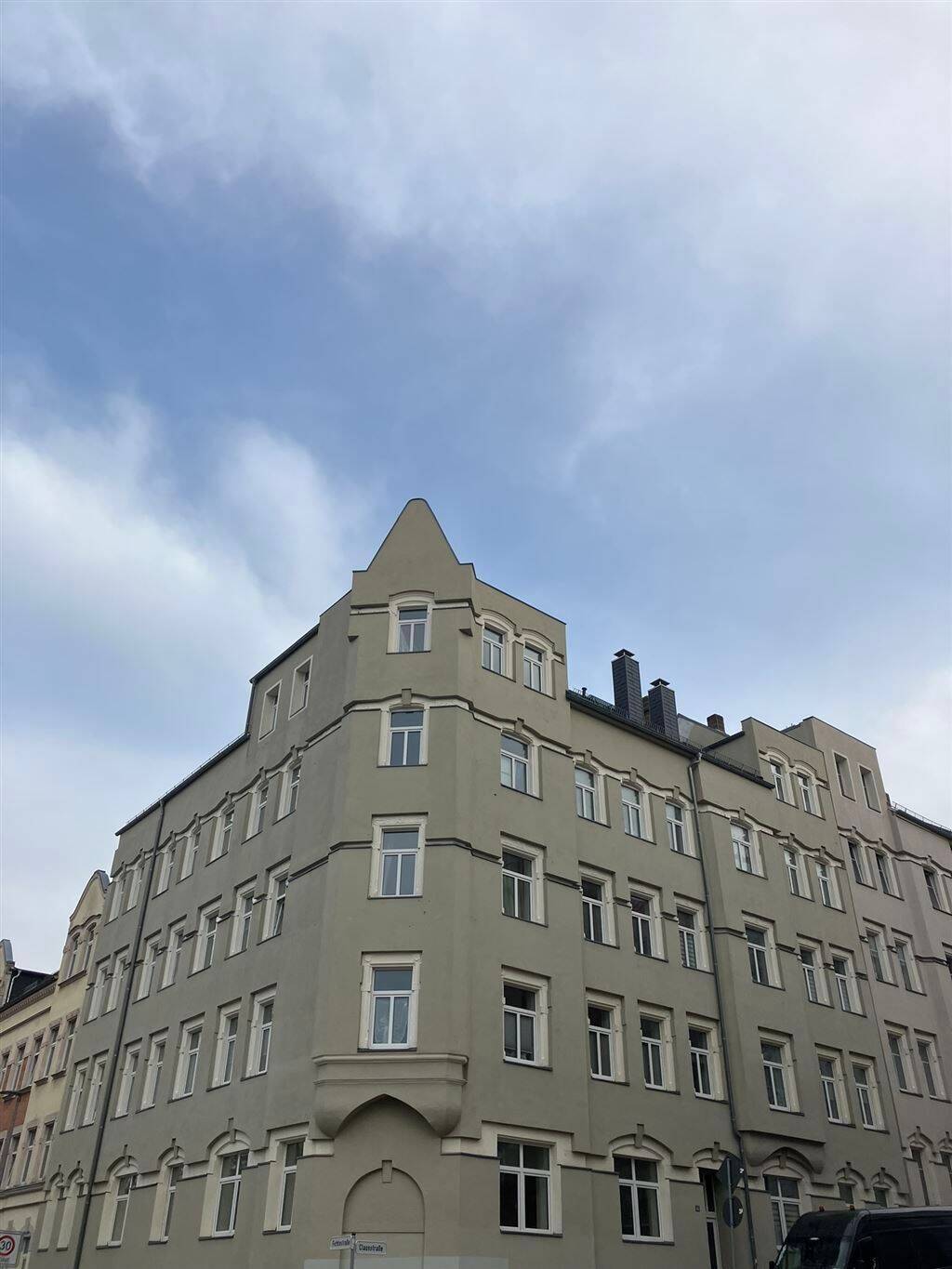 Großzügige 3-Zimmer mit Laminat, Balkon und Eckwanne in guter Lage – Chemnitz – Vorschaubild 3
