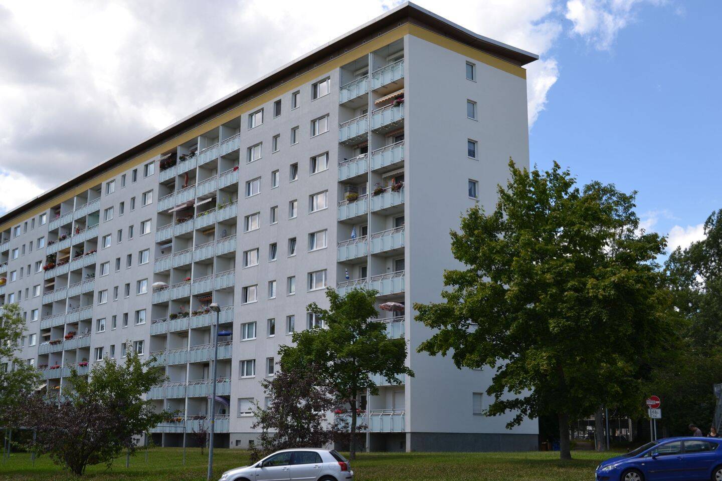Helle 2-Raum-Wohnung mit Balkon