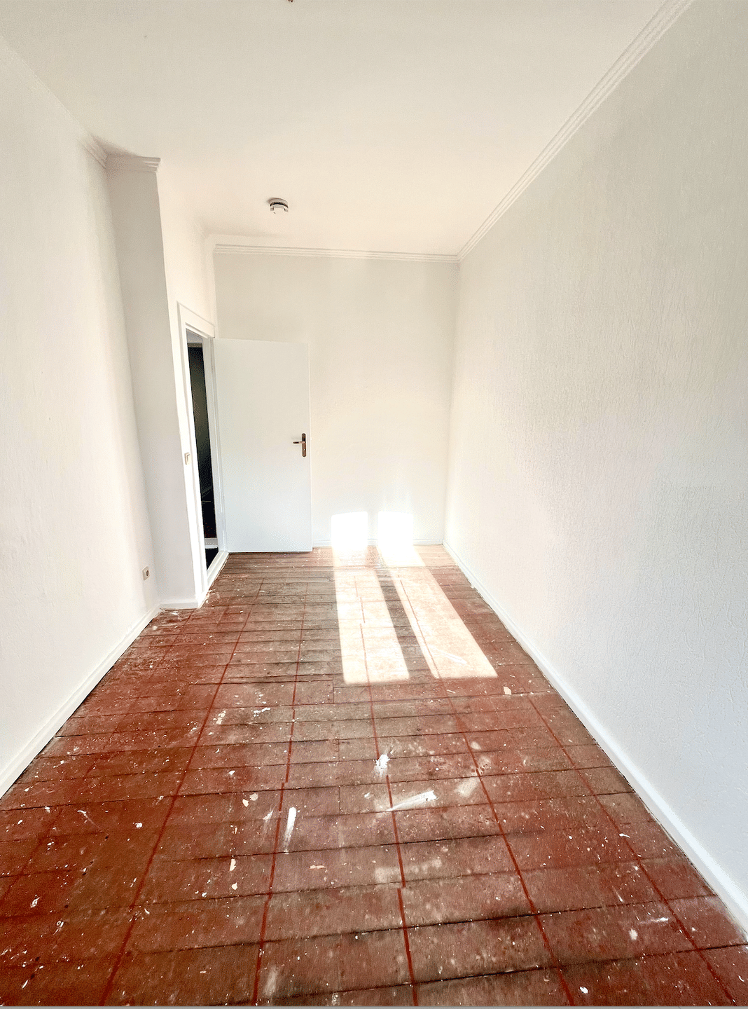 Charmante 2-Zimmer-Wohnung im 1. Obergeschoss mit Potenzial in gepflegtem Altbau – Berlin – Vorschaubild 7