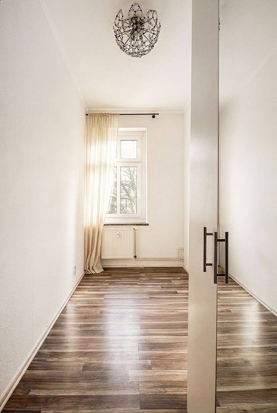 Sonnige 2-Zimmer-Wohnung in direkter Parknähe – Berlin – Vorschaubild 4