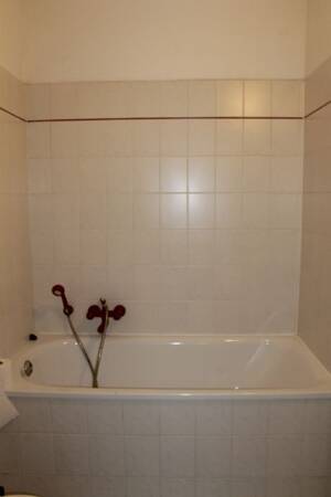 Nähe City & Innenhafen : Schöne 2 Raum Wohnung , große Wohnküche mit EBK – Ruhrorter Str. 19, 47059 Duisburg – Vorschaubild 9