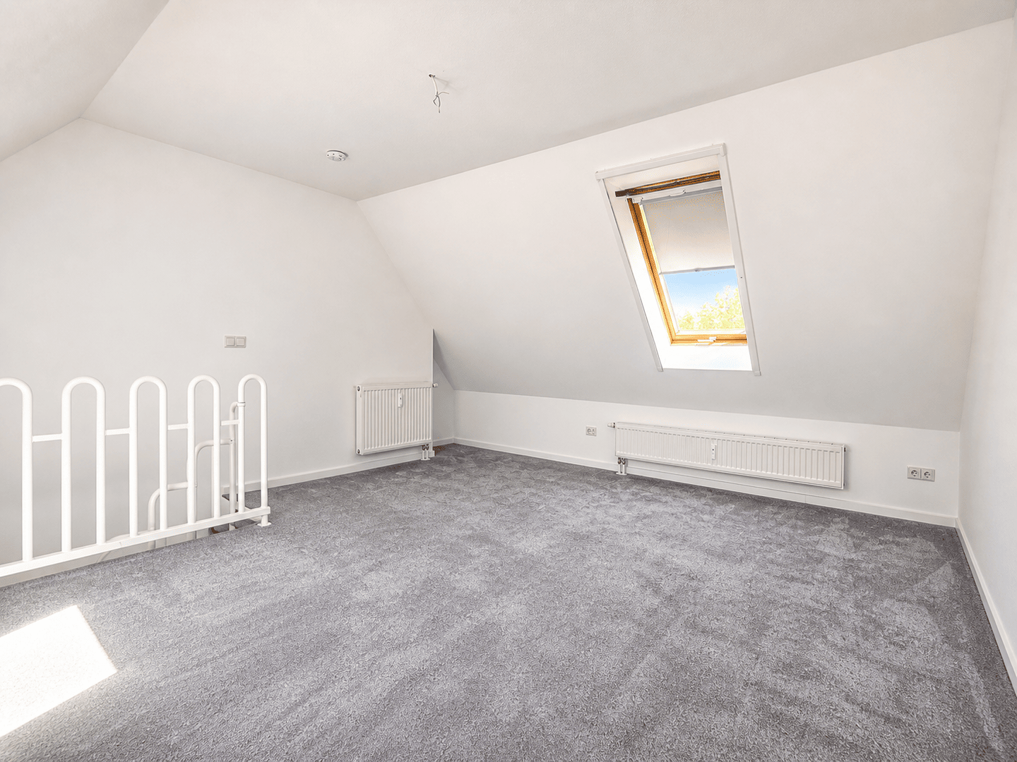 Auf Wunsch mit neuem Boden! Moderne 2 Raumwohnung im Maisonettestil mit offener Küche! – Chemnitz – Vorschaubild 7
