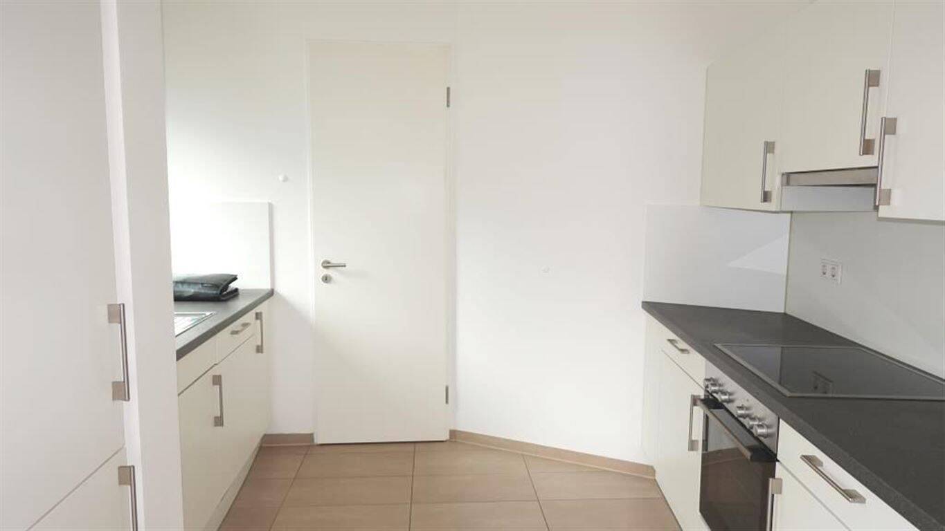 2 Zimmer Whg. mit EBK und S/W Balkon, Fernblick, Fußbodenheizung u. Gäste WC in D-Flingern – Düsseldorf – Vorschaubild 8