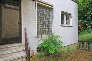 Freistehendes Einfamilienhaus mit großem Grundstück und Entwicklungspotential – 67067 Ludwigshafen am Rhein – Vorschaubild 3