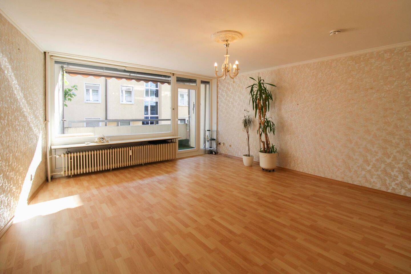 Charmante 2-Zimmer-Wohnung mit Loggia in Citylage