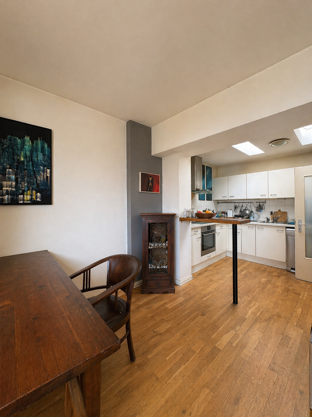 Bezugsfreie DG-Wohnung mit Loggia und KFZ-Stellplatz – Berlin – Vorschaubild 3