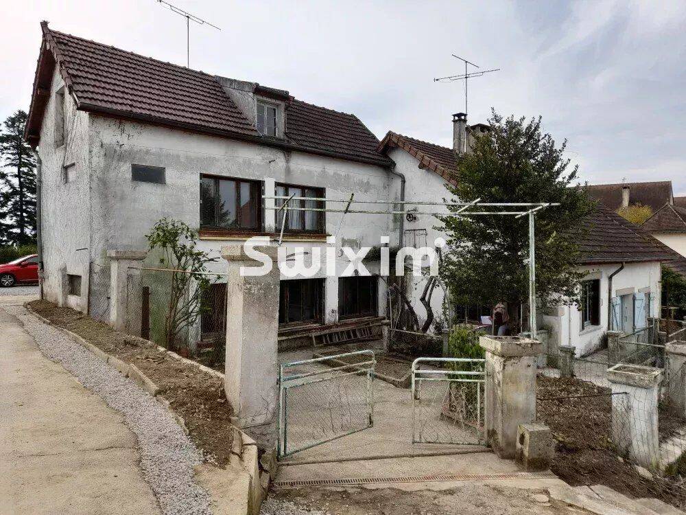 Maison 7 pièces 147 m² · à Mantry · 147 m² · 60 000 €