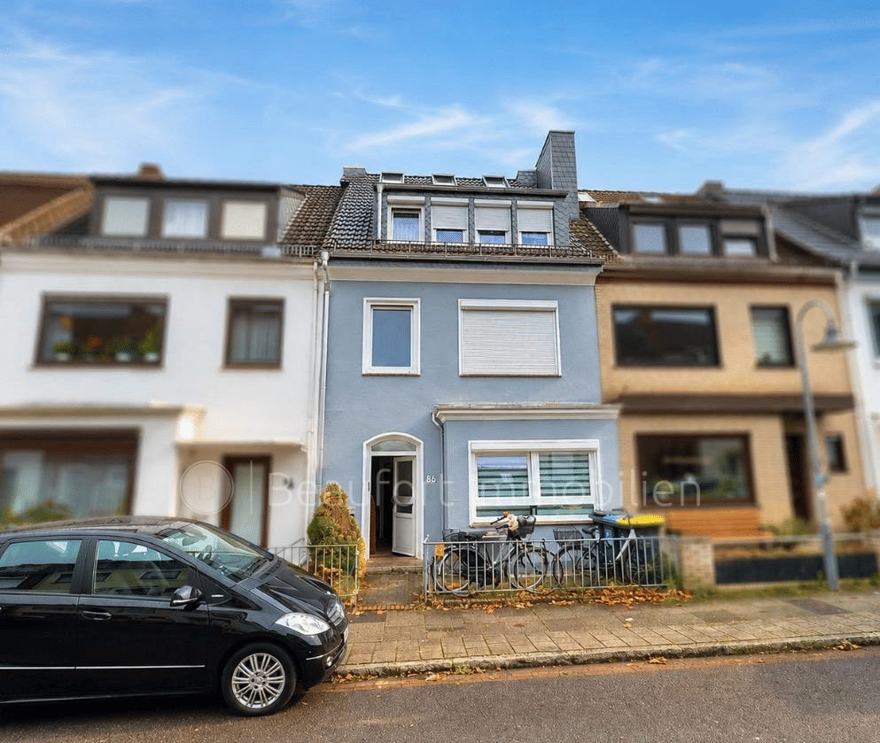 Saniertes Mehrfamilienhaus in Hastedt – 6,1 % Renditeobjekt