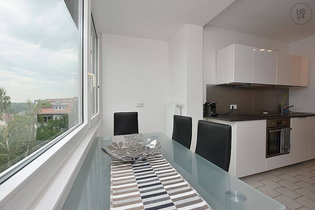 Schicke, modern möblierte Wohnung mit tollem Blick in Stuttgart Mitte – Stuttgart – Vorschaubild 3