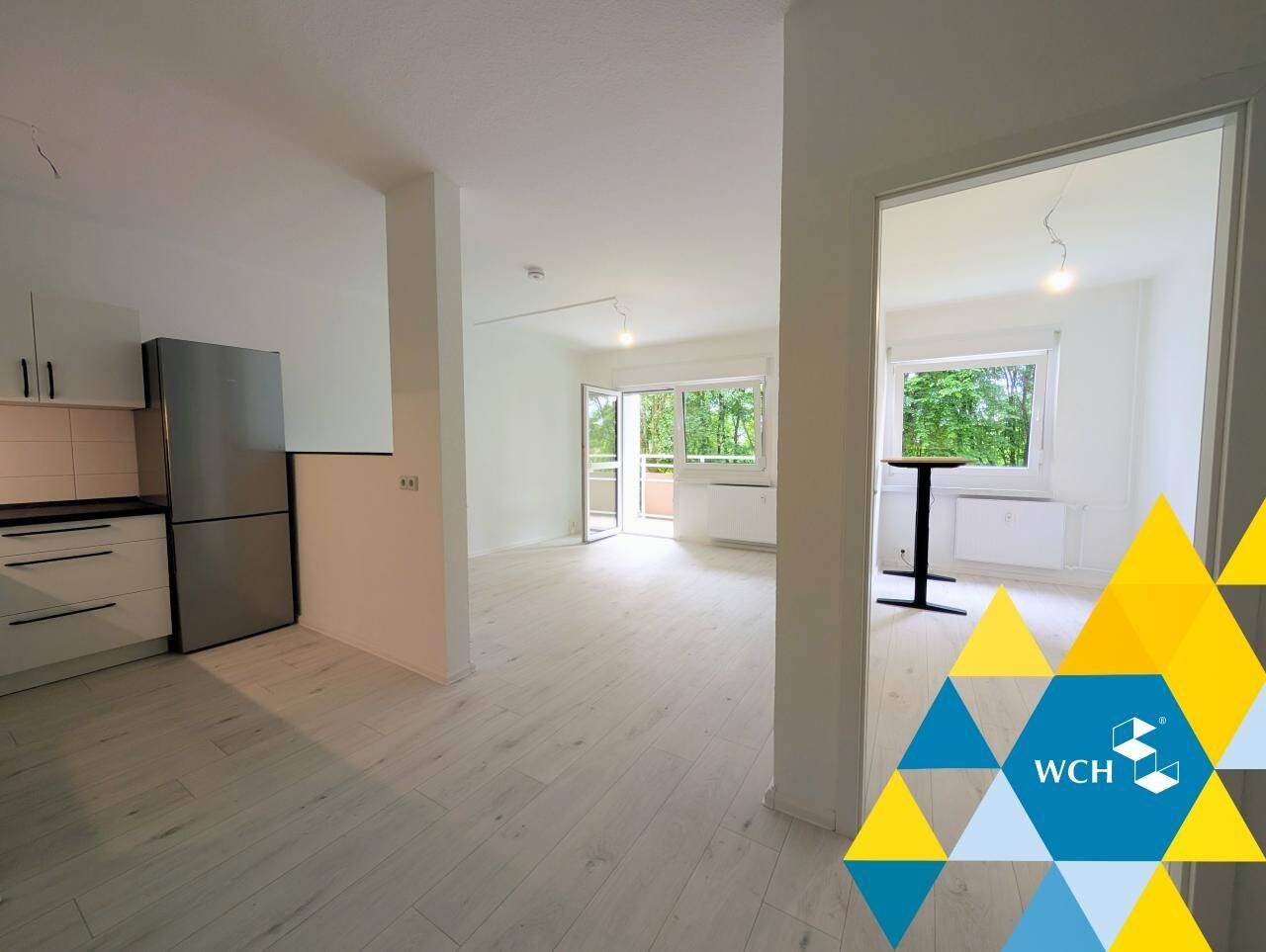 Modern sanierte 3 Raum-Wohnung mit Einbauküche