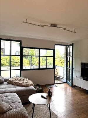 ++ Stylische 2-Zimmer-Wohnung mit Balkon & EBK in historischer Weberei ++