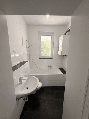 Top 2-Zimmer-Wohnung mit Balkon und großer Küche!