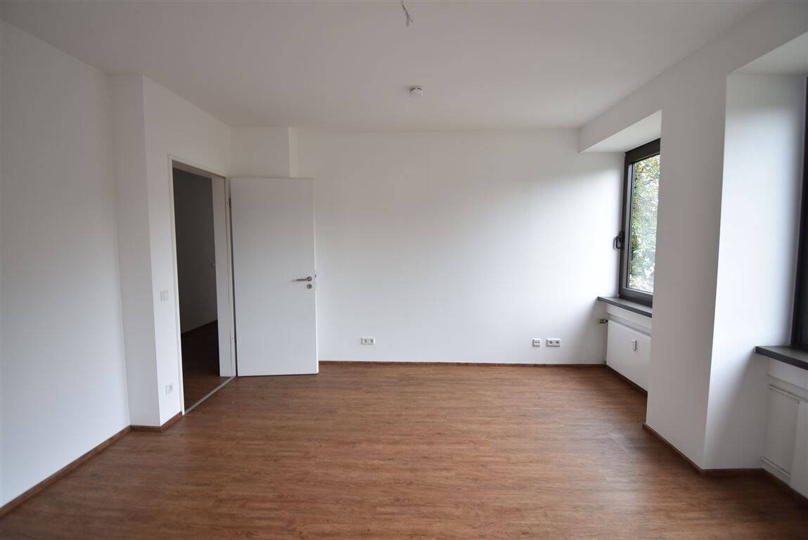 Großflächiger Wohn- Essbereich! 3-Zi-Whg mit 2 Bädern in zentraler Lage von D-Flingern – Düsseldorf – Vorschaubild 7