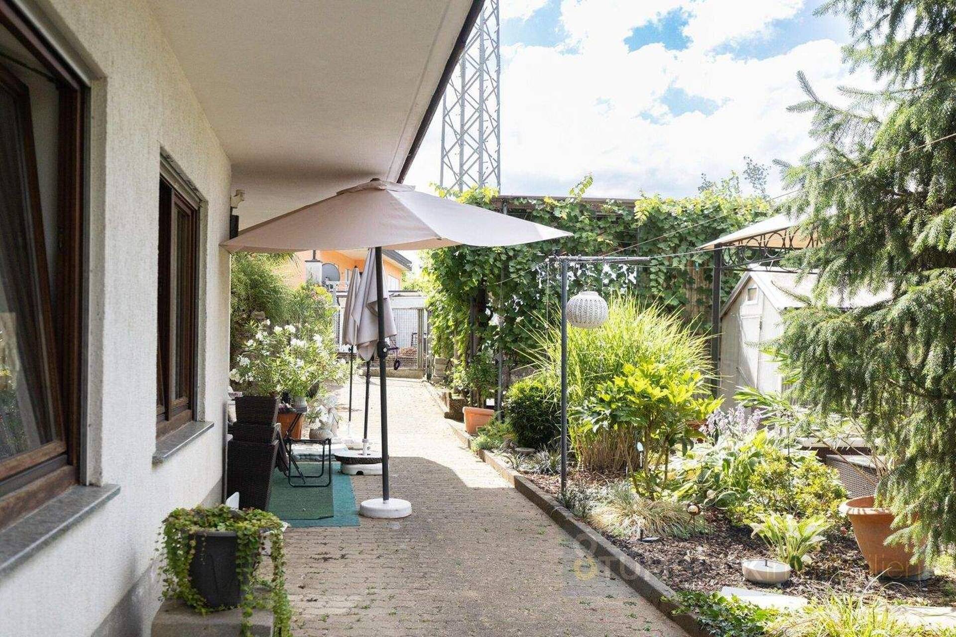 Einfamilienhaus in 79541 Lörrach mit 300 m² kaufen