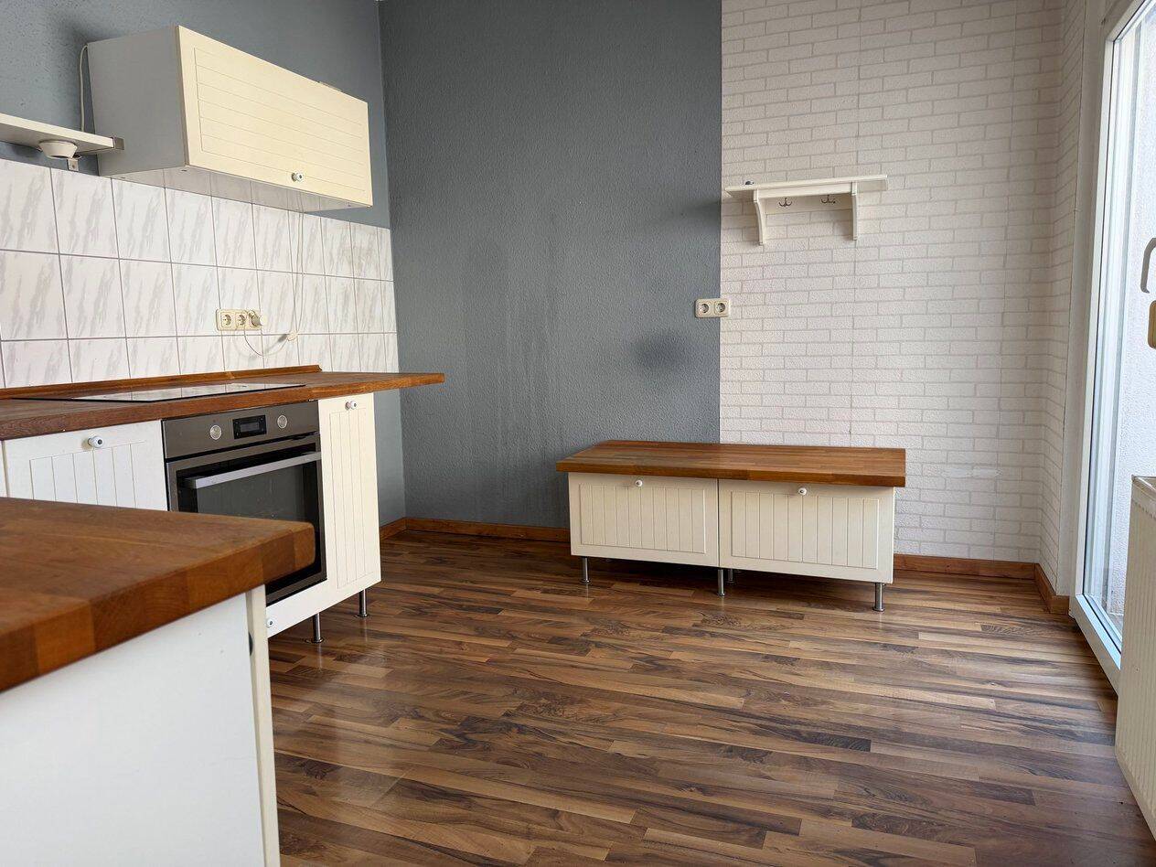 Bezugsfreie 3-Zimmer Wohnung in Jena-West mit Balkon - WG-geeignet. – Jena – Vorschaubild 9