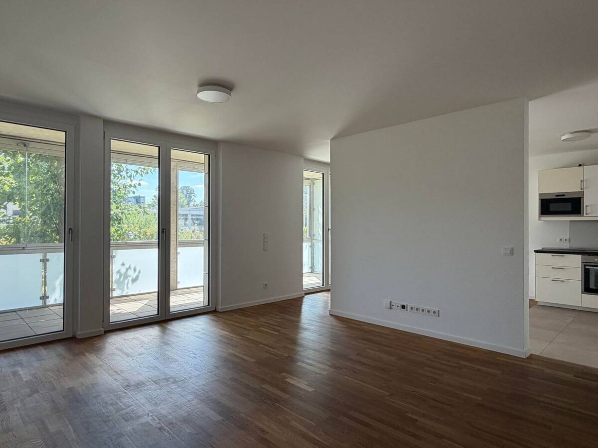Wohnen in der Innenstadt! Großzügige 3-ZKB-Wohnung mit Loggia – 33602 Bielefeld – Bild 1 von 9