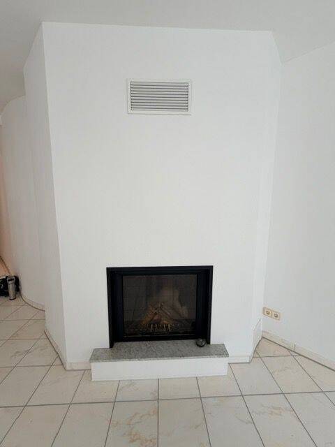 Großzügige 2-Zimmerwohnung mit EBK, Stellplatz u. Balkon im inneren Westen! – Regensburg – Vorschaubild 4