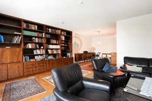 Großzügig leben in Frankfurt - Familienhaus mit Südgarten, 5 Schlafzimmern & Garage – 60433 Frankfurt am Main – Vorschaubild 3