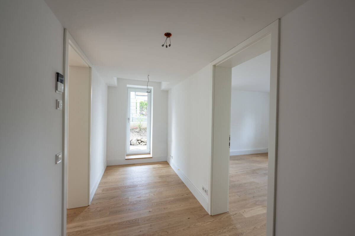Bezugsfertig, neuer Preis: Gartenwohnung mit Terrasse und ganz viel Platz. – München – Vorschaubild 8