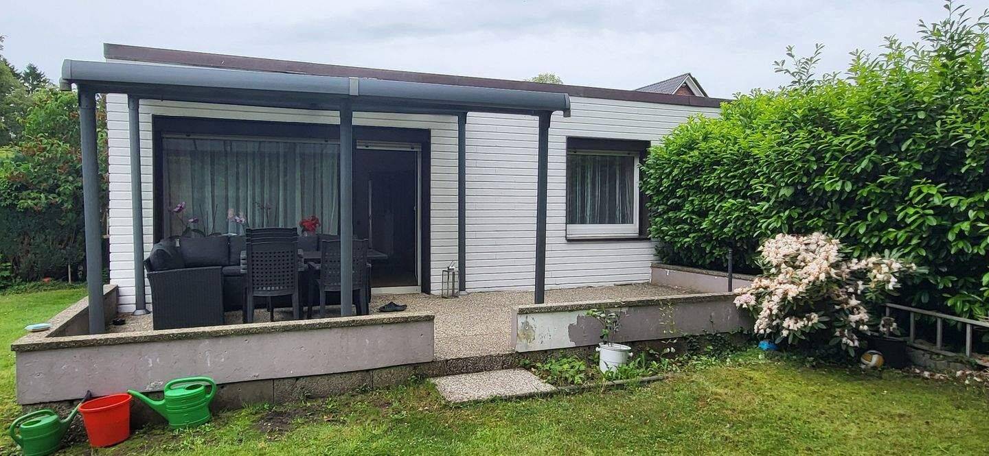 Charmanter DHH-Bungalow in begehrter Wohnlage von Ahrensburg, 4 Zimmer, ca. 84 m² Wohnfläche, ca. 360 m² Grundstück, Vollkeller, Carport – Ahrensburg – Vorschaubild 5