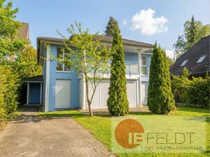 Stadtvilla mit Terrasse, Balkon, 3 Bädern, Sauna, Wärmepumpe | Platz für Familie, Gäste & Homeoffice